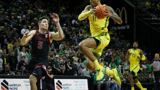 Oregon guard Rivaldo Soares jumps for a layup.