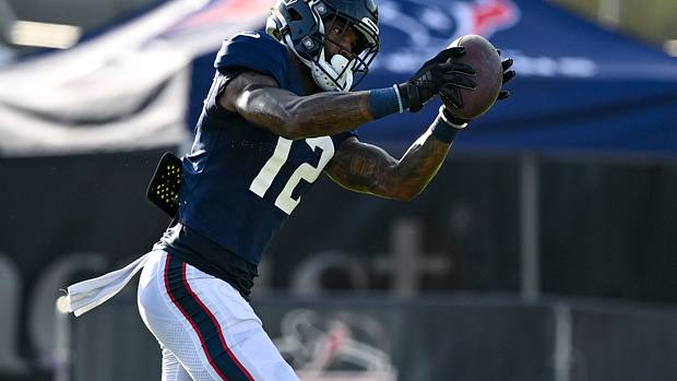 Wounded Houston Texans: Lovie Smith Will Wait To Provide Injury Updates - Sports Illustrated Houston Texans News, Analysis and More - Vimarsana News