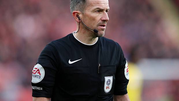 Keith Stroud referee
