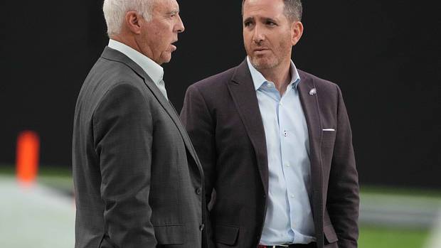Eagles owner Jeffrey Lurie and GM Howie Roseman