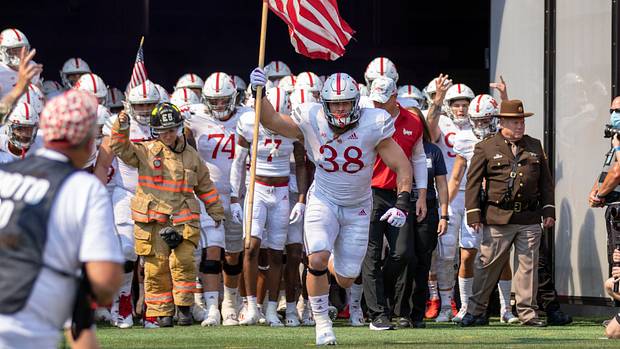Damian Jackson Tunne lWalk 2021 Buffalo at Nebraska football