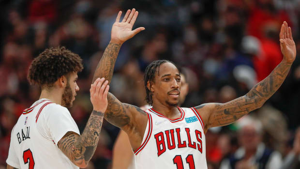 The Atlanta Hawks host the Chicago Bulls on December 27, 2021.