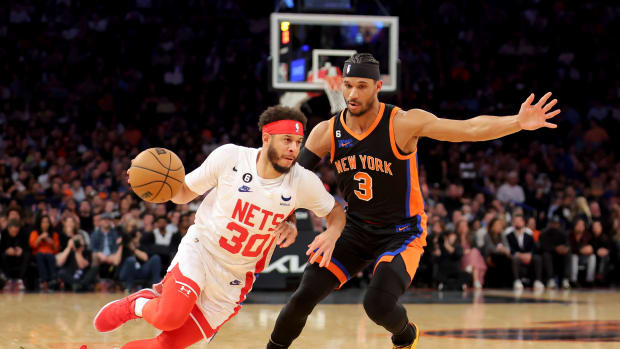 SI Photo Blog  Knicks basketball, Nba players, New york knicks