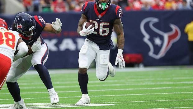 Houston Texans RB Royce Freeman Provides Lift vs. Kansas City Chiefs In Dameon Pierce's Absence - Sports Illustrated Houston Texans News, Analysis and More - Vimarsana News