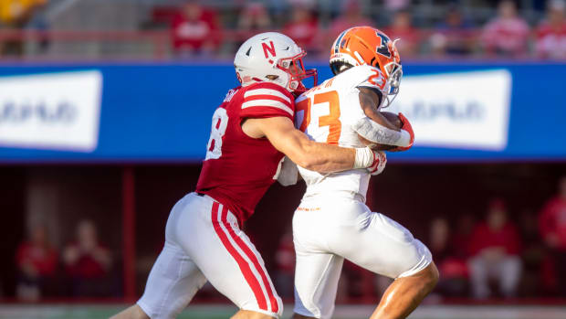 Luke Reimer tackles Reggie Love III 2022 Nebraska vs. Illinois football