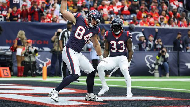 Houston Texans Rookie TE Teagan Quitoriano OUT vs. Tennessee Titans With Knee Injury - Sports Illustrated Houston Texans News, Analysis and More - Vimarsana News