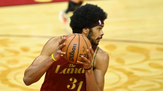 Jan 3, 2024; Cleveland, Ohio, USA; Cleveland Cavaliers center Jarrett Allen (31) rebounds in the third quarter against the Washington Wizards at Rocket Mortgage FieldHouse.