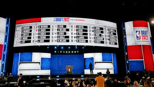 General view of the 2022 NBA Draft stage.