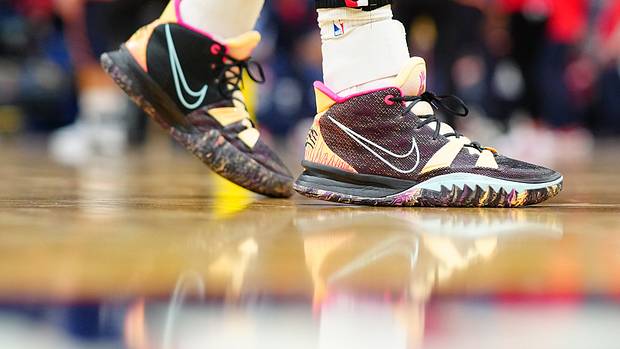 Portland Trail Blazers forward Drew Eubanks wears the Nike Kyrie 7.