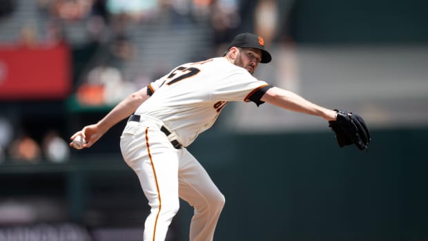 SF Giants starting pitcher Alex Wood delivers a pitch against the Pittsburgh Pirates on May 31, 2023.