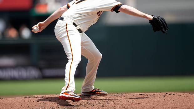 SF Giants starting pitcher Alex Wood delivers a pitch against the Pittsburgh Pirates on May 31, 2023.