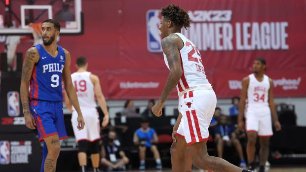 Chicago Bulls guard Dalen Terry wears the Nike Kobe 5 'All-Star'