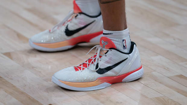 New Orleans Pelicans center Jaxson Hayes wears the Nike Kobe 6 Protro sneakers against the Toronto Raptors on January 9, 2022.