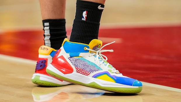 Portland Trail Blazers guard CJ Elleby wore the New Balance KAWHI.