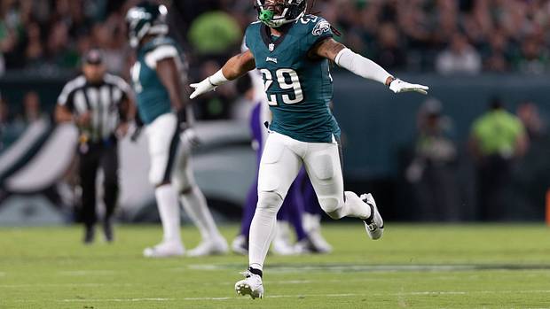 Avonte Maddox reportedly suffered a torn pec and could be lost for the season.