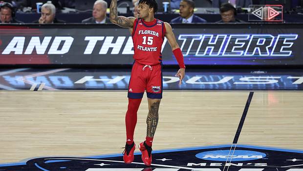 Florida Atlantic Owls guard Alijah Martin celebrates during a game.