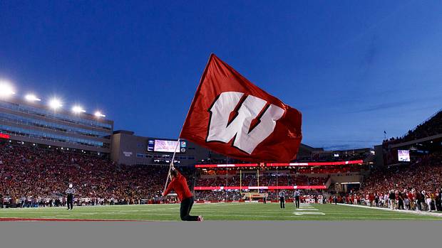 Wisconsin adds Davion Thomas of Racine (Wis.) as a preferred walk-on - Vimarsana News
