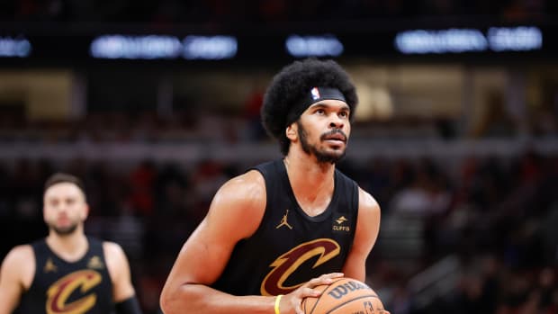 Cleveland Cavaliers center Jarrett Allen (31) shoots a free throw against the Chicago Bulls during the second half at United Center.