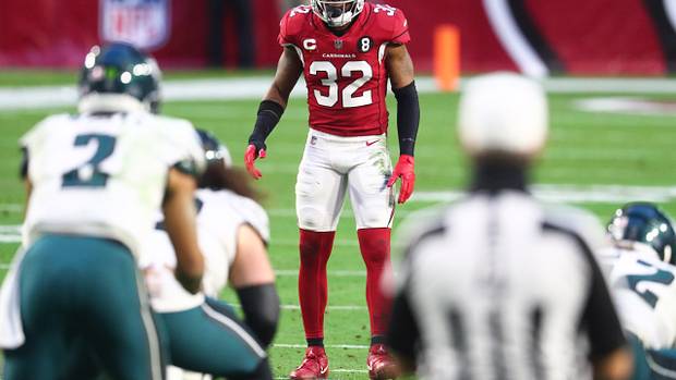 Arizona Cardinals safety Budda Baker (32) against the Philadelphia Eagles at State Farm Stadium.