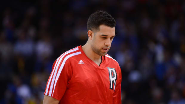 Toronto Raptors small forward Landry Fields (2) walks to the bench during the third quarter against the Golden State Warriors at Oracle Arena. The Warriors defeated the Raptors 112-103.
