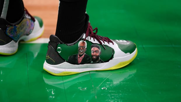 nike jaylen brown