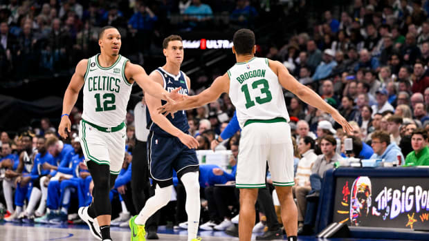 Celtics Sign Point Guard Dalano Banton - Sports Illustrated Boston Celtics  News, Analysis and More