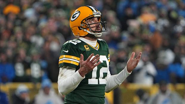 Gronkowski Dunks on Rodgers for 'MVP' Comments and World Turns Stupid - Sports Illustrated Green Bay Packers News, Analysis and More - Vimarsana News