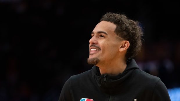 New York Knicks Clap Back at Trae Young's Shoes - Sports Illustrated  FanNation Kicks News, Analysis and More