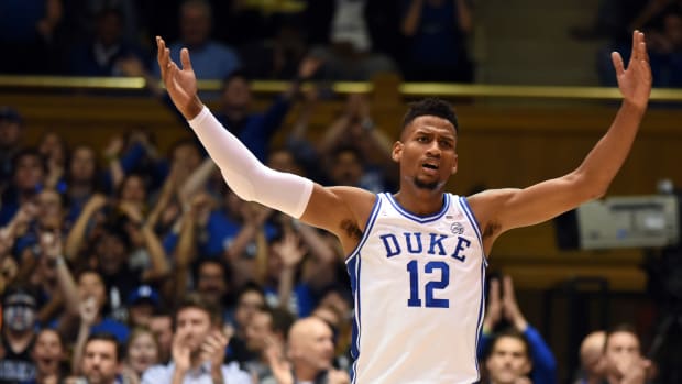 ŽIŪRĖTI: Lietuvoje kyla „Duke Basketball“ žaidėjas Gavinas DeLaurier