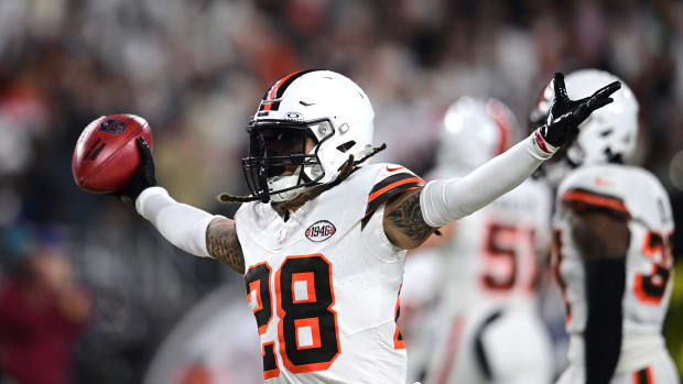Browns cornerback Mike Ford (28) reacts during the first half against the New York Jets at Cleveland Browns Stadium.