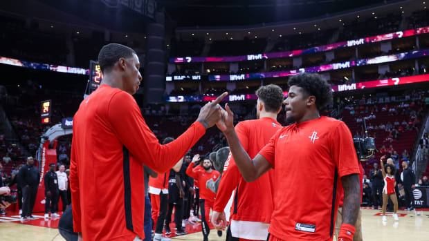 Rockets forward Jabari Smith Jr. and guard Jalen Green before the game against the Indiana Pacers at Toyota Center.