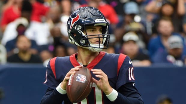 HOUSTON, TX - OCTOBER 10: Houston Texans quarterback Davis Mills (10) looks to throw downfield during the football game between the New England Patriots and Houston Texans at NRG Stadium on October 10, 2021 in Houston, Texas. (Photo by Ken Murray/Icon Sportswire via Getty Images