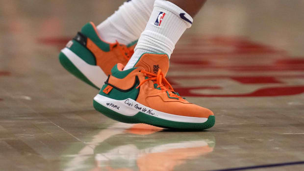 Phoenix Suns guard Chris Paul wears the Jordan CP3.13 'FAMU' sneakers.