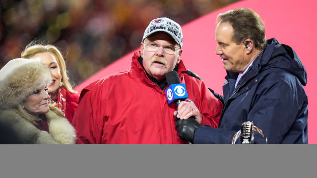 Jim Nantz interviews Chiefs head coach Andy Reid after the game.