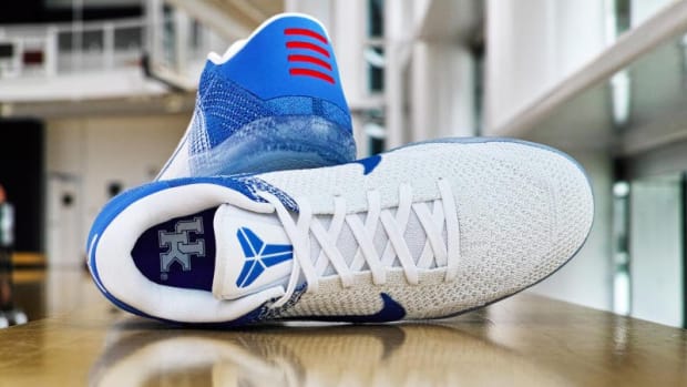 university of kentucky nike shoes