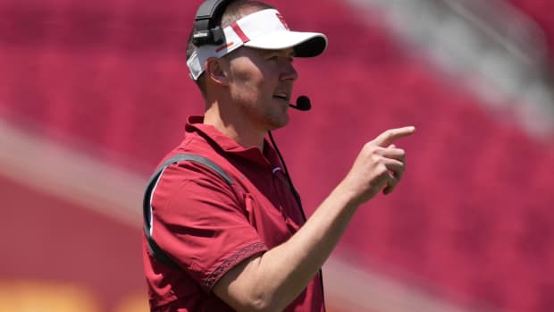 Lincoln Riley directs spring game at USC.