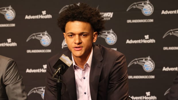 Orlando Magic rookie Paolo Banchero signs sneaker deal with Jordan Brand.
