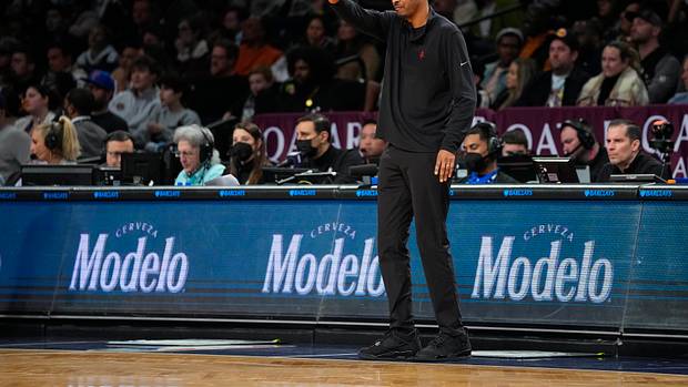Houston Rockets Coach Stephen Silas Ruled Out For Preseason Game vs. Raptors - Sports Illustrated Houston Rockets News, Analysis and More - Vimarsana News