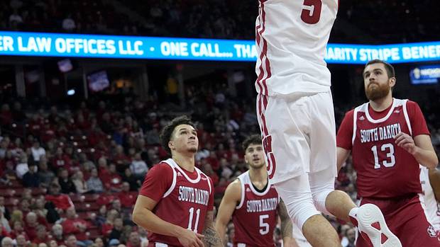 Wisconsin basketball opens with an 85-59 win over South Dakota - Sports Illustrated Wisconsin Badgers News, Analysis and More - Vimarsana News
