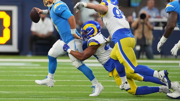 Los Angeles Rams vs. Los Angeles Chargers: Live In-Game Updates - Sports Illustrated LA Rams News, Analysis and More - Vimarsana News