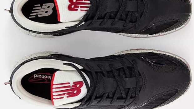 New Balance & Kawhi Leonard Unveil 'The KAWHI III' - Sports Illustrated  FanNation Kicks News, Analysis and More