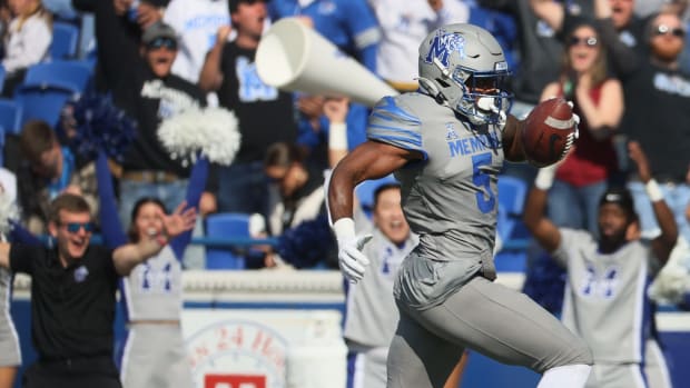 Memphis Tigers tight end Sean Dykes races in for a touchdown during their game against the SMU Mustangs at Liberty Bowl Memorial Stadium on Saturday Nov. 6, 2021.