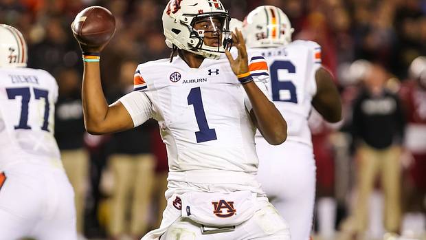 Auburn quarterback TJ Finley entered the college football transfer portal