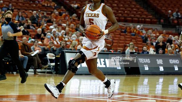 DeYona Gaston