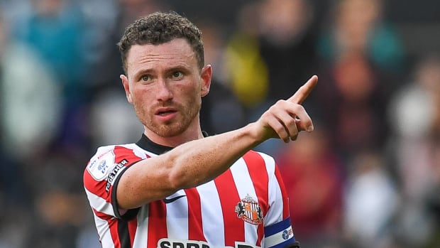 Corry Evans during Sunderland defeat at Swansea
