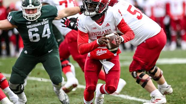 Indiana's Dexter Williams II looks to throw against Michigan State during the third quarter on Saturday, Nov. 19, 2022 at Spartan Stadium in East Lansing.