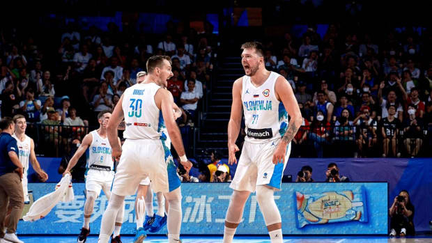 Luka Doncic back on court as Slovenia beat Italy - AS USA