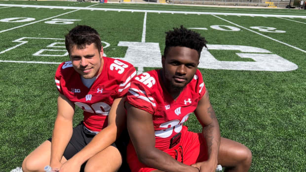 Wisconsin inside linebackers Jake Chaney and Tate Grass discuss new assistant coach Mark D'Onofrio (Credit: Matt Belz, All Badgers)