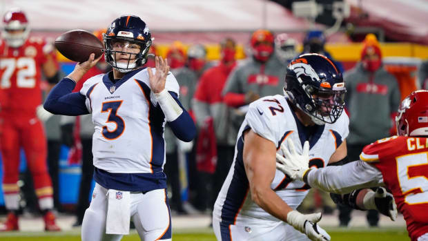 Denver Broncos quarterback Drew Lock (3) throws a pass during the second half against the Kansas City Chiefs at Arrowhead Stadium.