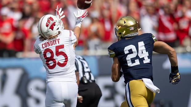 Wisconsin tight end Clay Cundiff hauls in a deep pass versus Notre Dame.